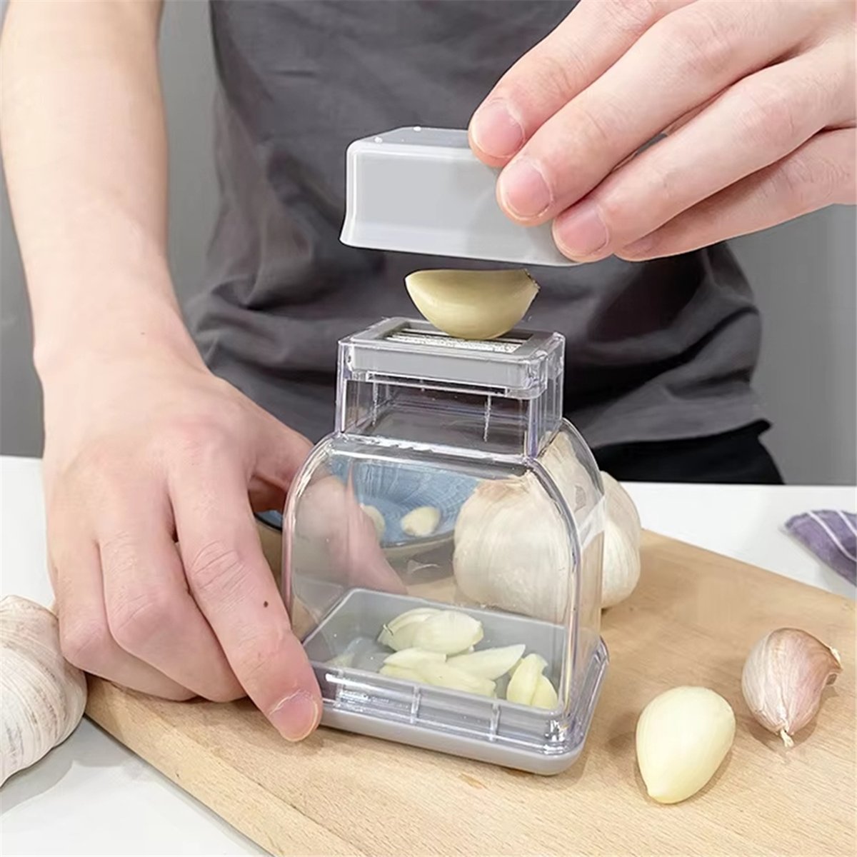 Kitchen Gadgets Essential - Zestaw do mielenia i obierania czosnku